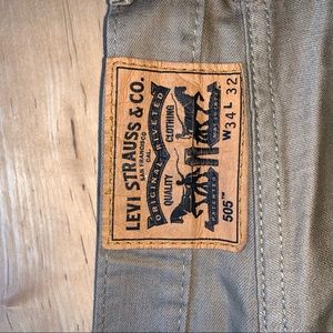 Levi’s size 34 x 32 style 505
